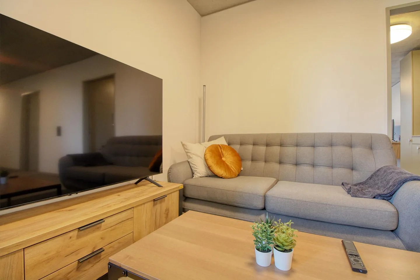 Camera arredata in appartamento modernizzato in ottima posizione - Foto 17 di 25