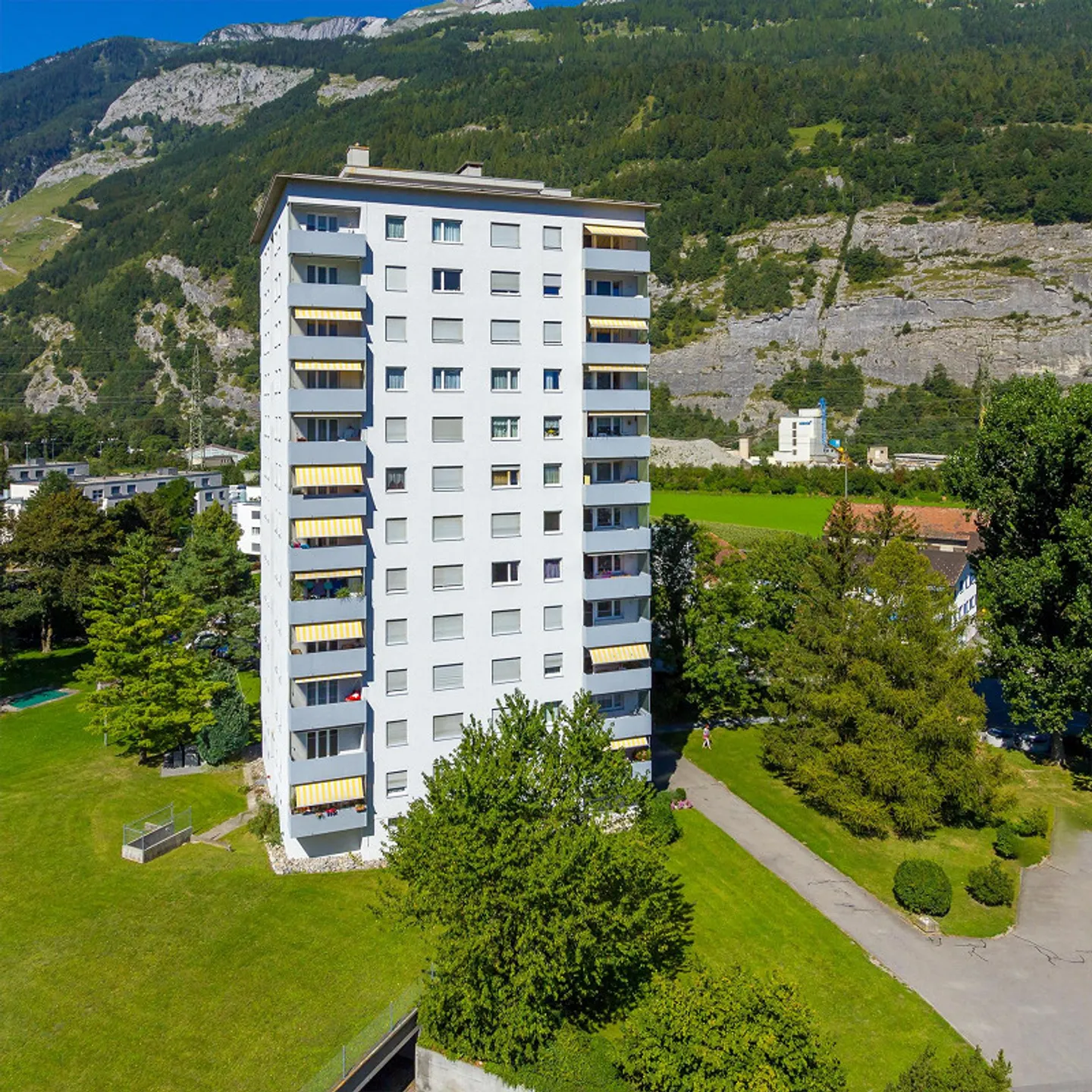 Vivre dans un endroit idéal ! - Photo 1 sur 8