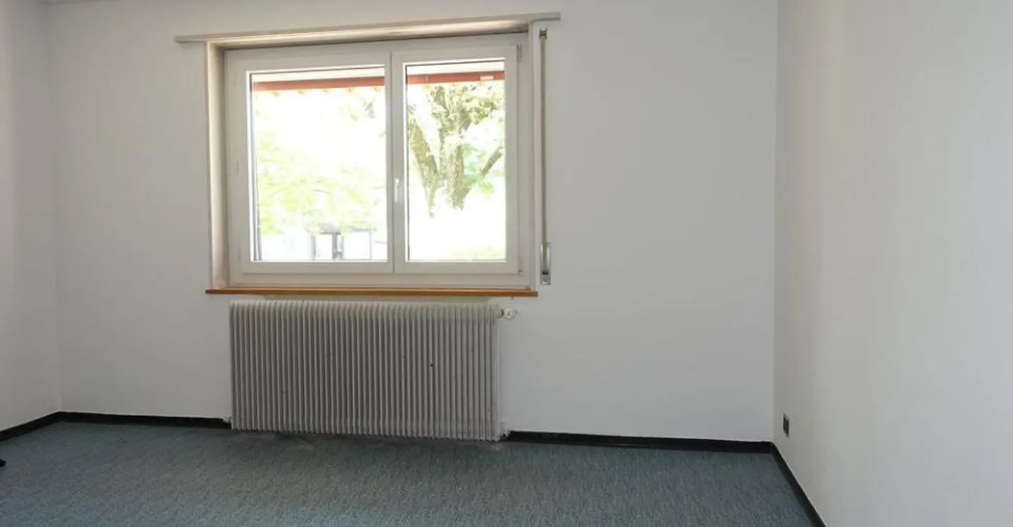 Tramelan - Family home with 5 1/2 rooms and garage - Photo 5 of 14