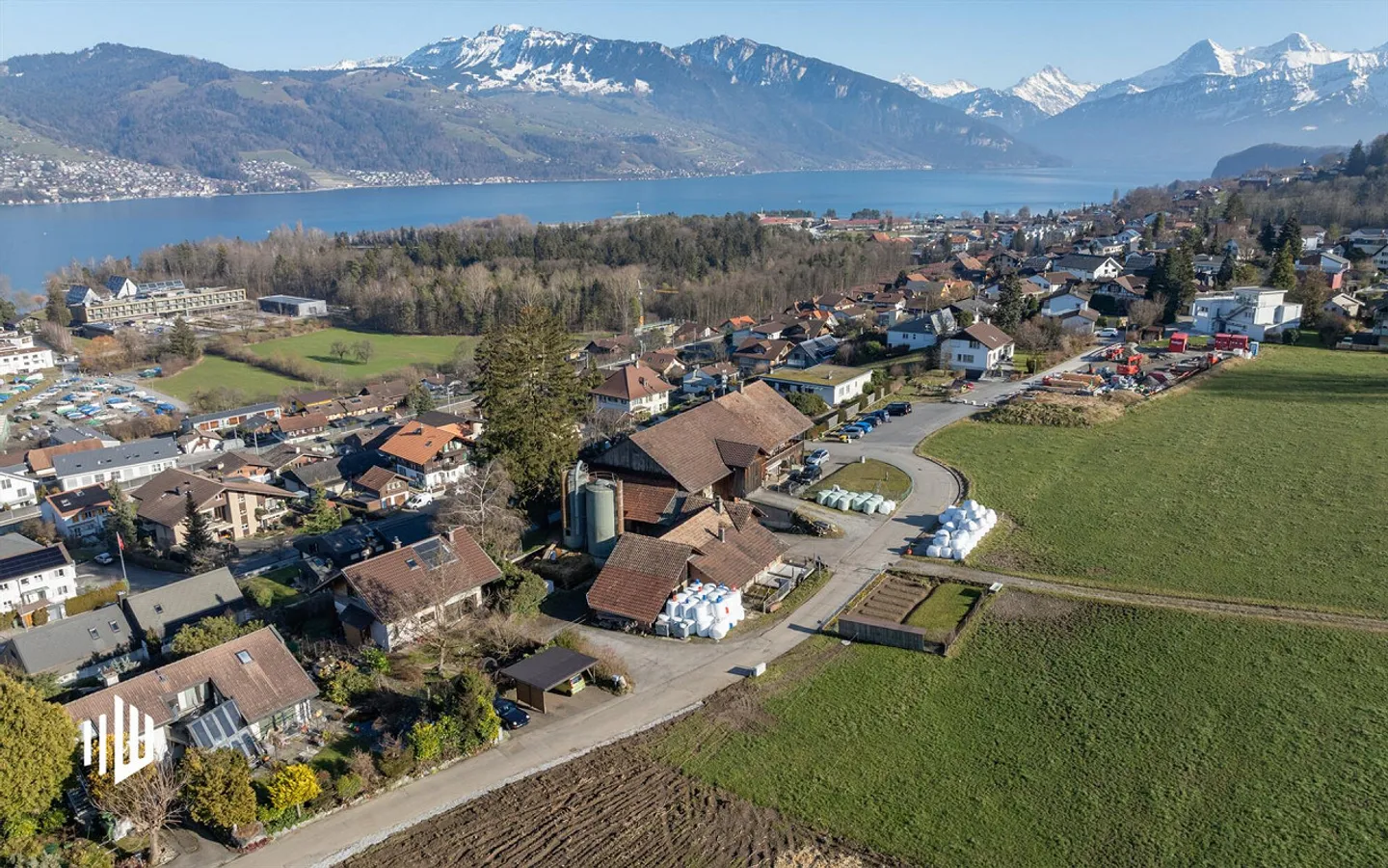 ImmoWyss - Ferme dans un emplacement privilégié avec une vue fantastique - Photo 2 sur 5