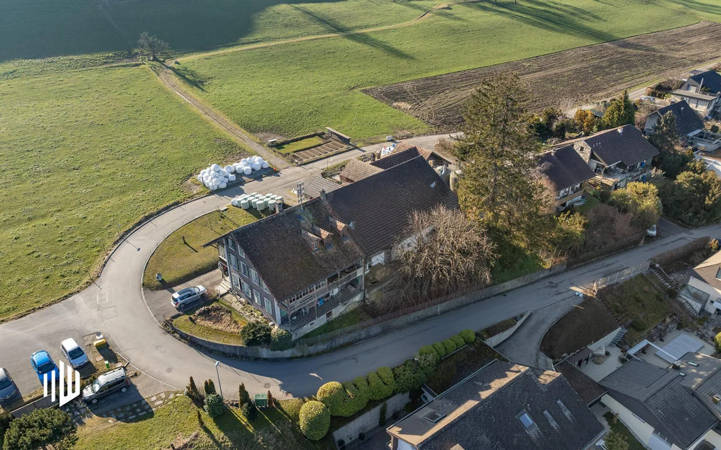 ImmoWyss - Ferme dans un emplacement privilégié avec une vue fantastique - Photo 3 sur 5