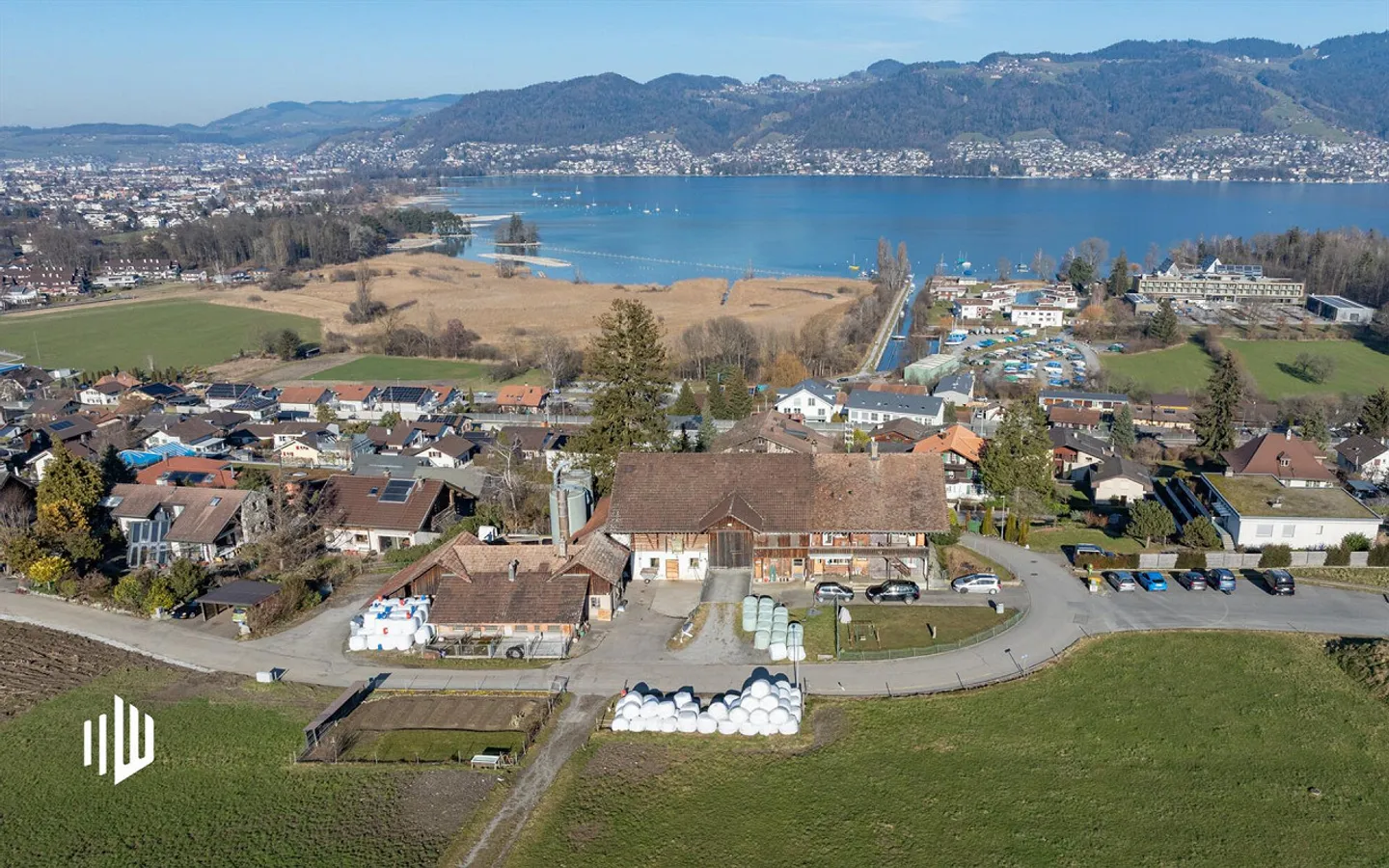 ImmoWyss - Ferme dans un emplacement privilégié avec une vue fantastique - Photo 4 sur 5