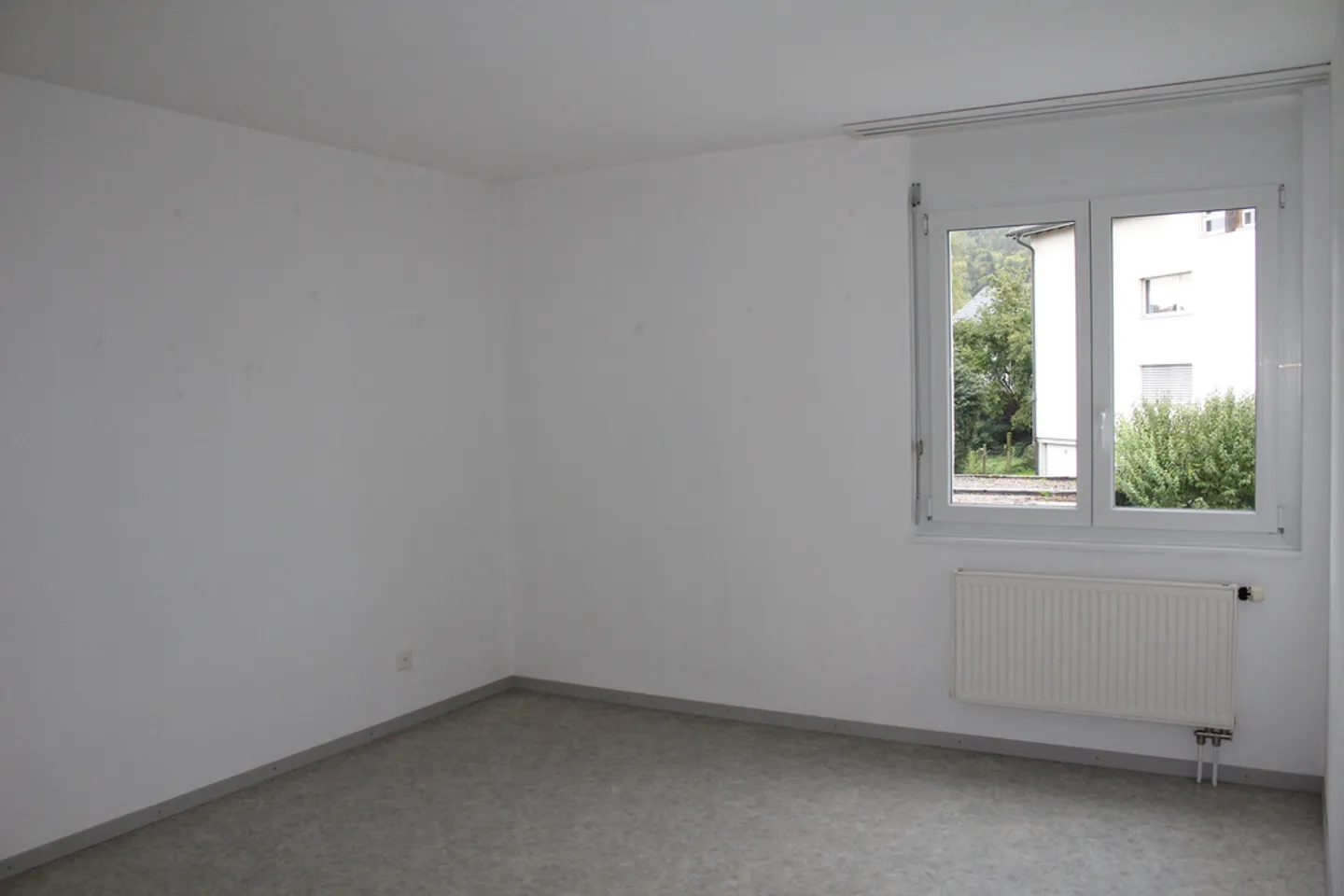 Au milieu de la verdure pour un confort garanti - Photo 5 sur 6