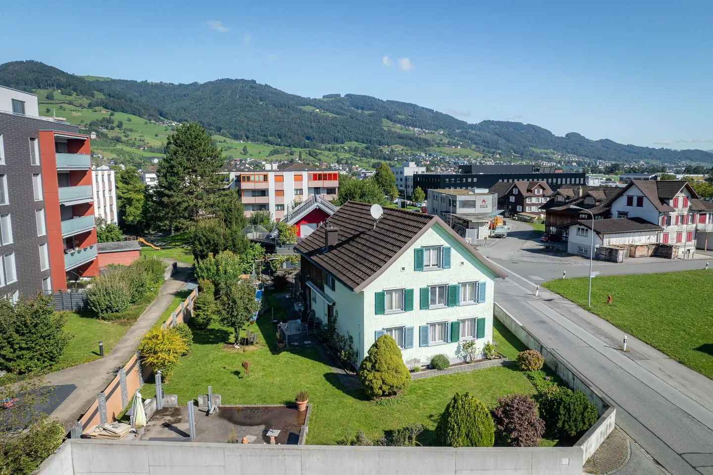 Incantevole casa familiare con giardino - Foto 18 di 18