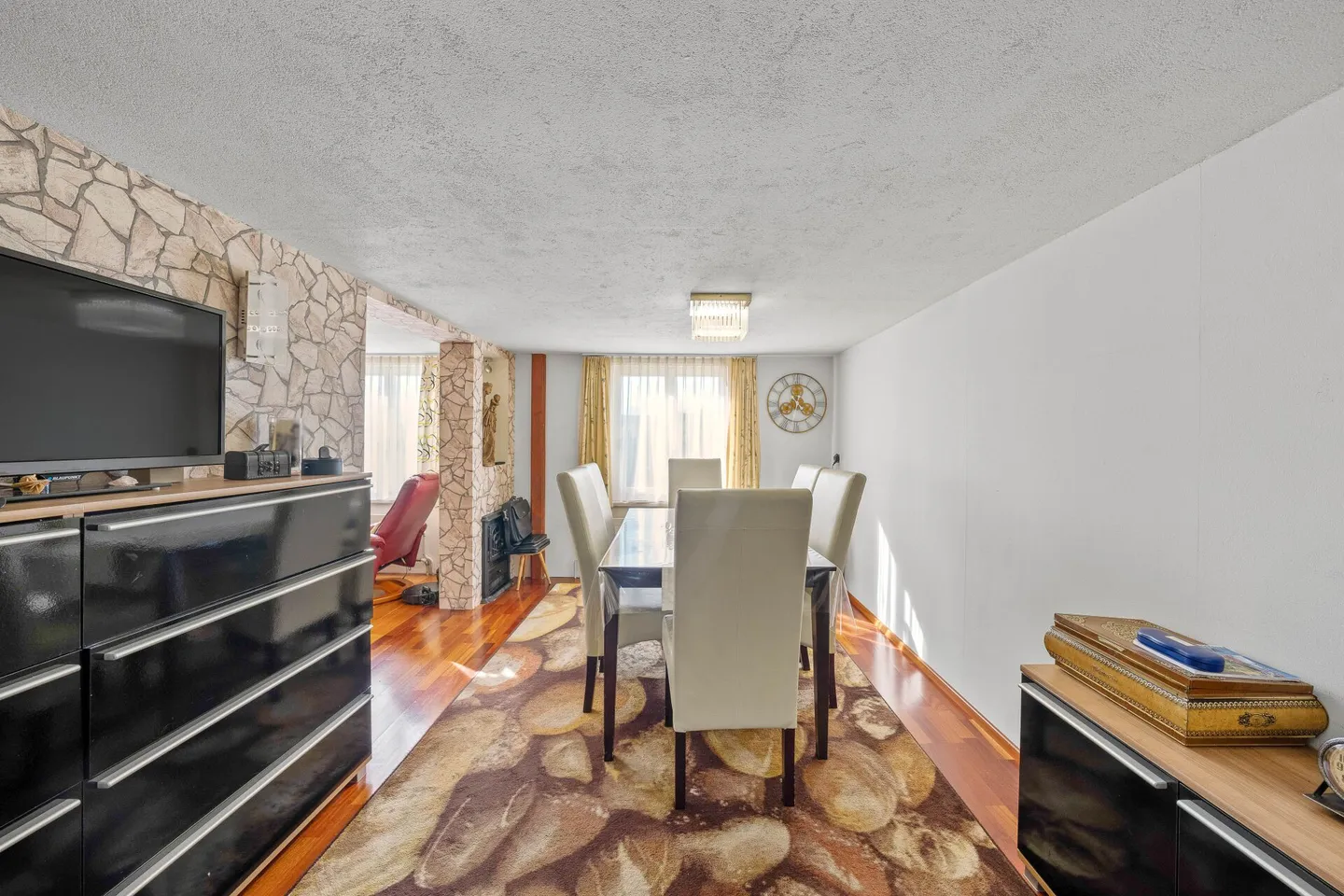 Incantevole casa familiare con giardino - Foto 5 di 18