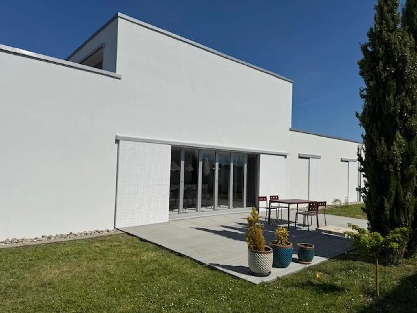 Modernistisches Haus - Foto 5 von 22