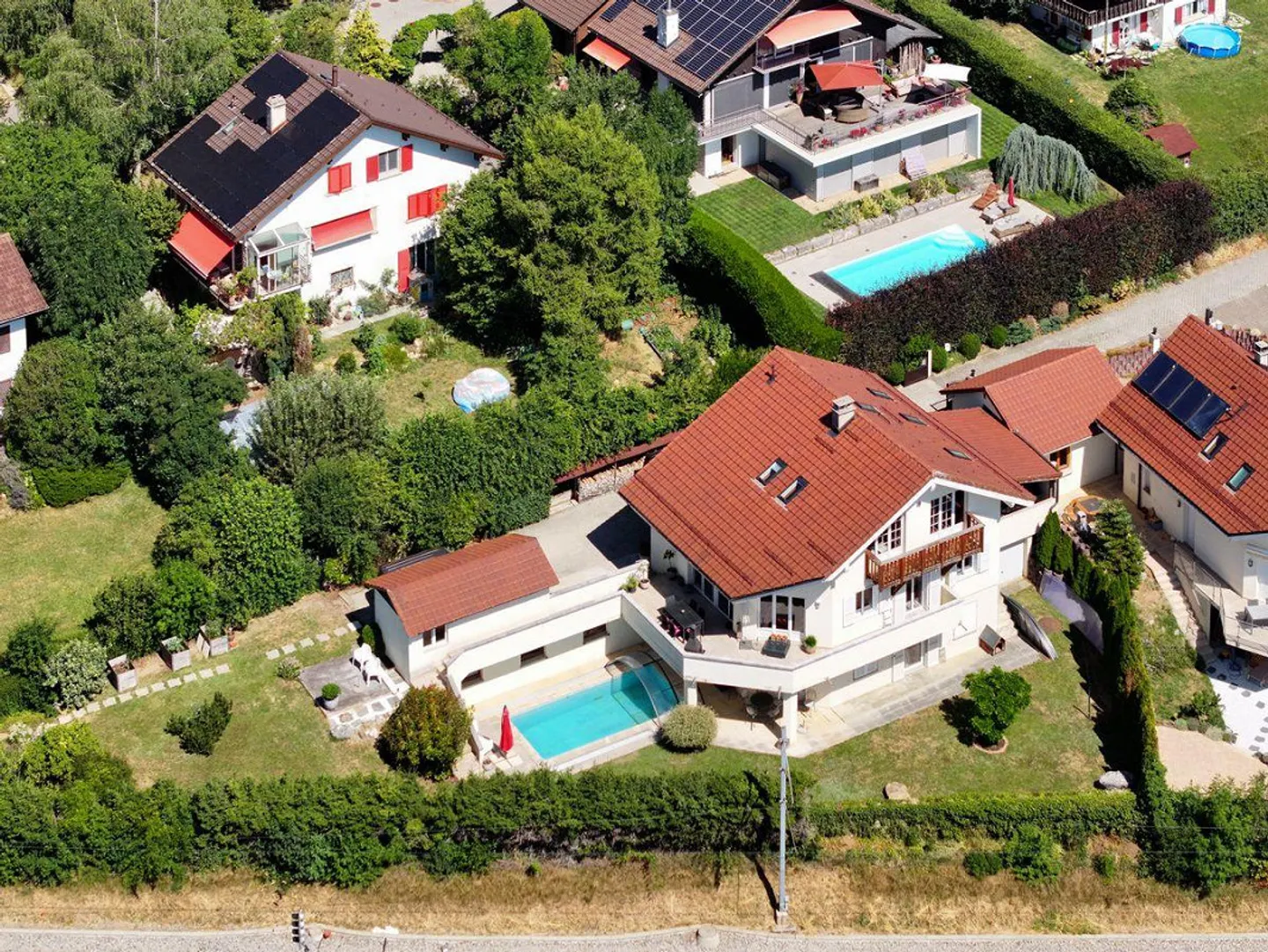 Charmantes Haus mit atemberaubendem Blick auf den See und den Mont Blanc! - Foto 2 von 13