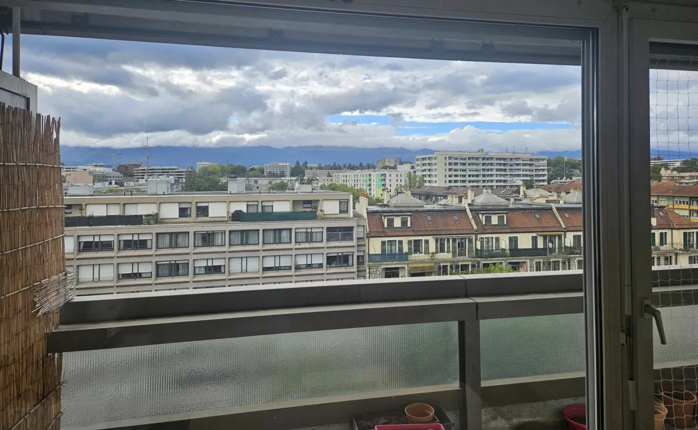 Apartment for rent - Photo 8 of 13