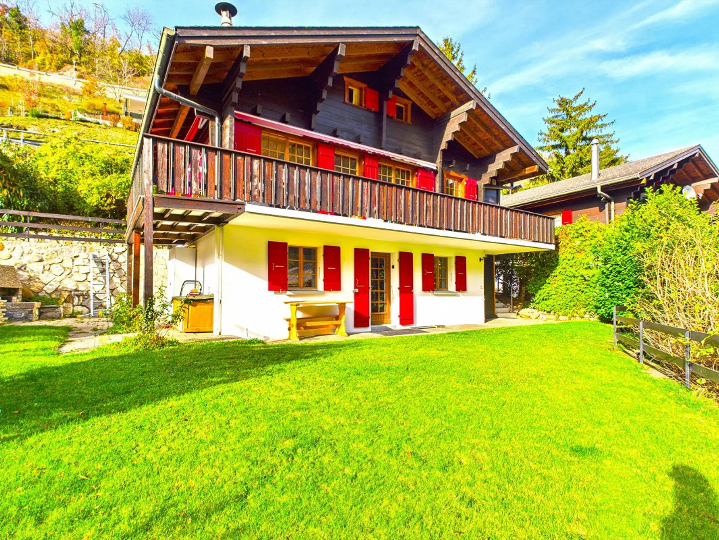 Charmantes Chalet mit zwei Einheiten - Foto 1 von 10