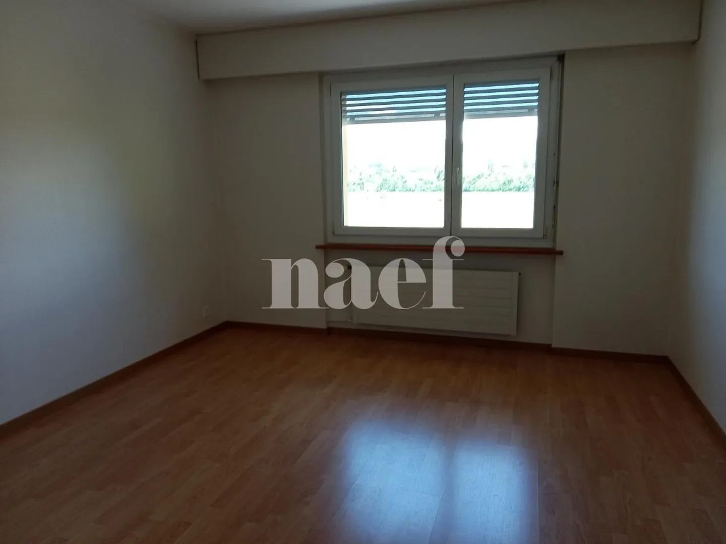 Apartment - Photo 6 of 8