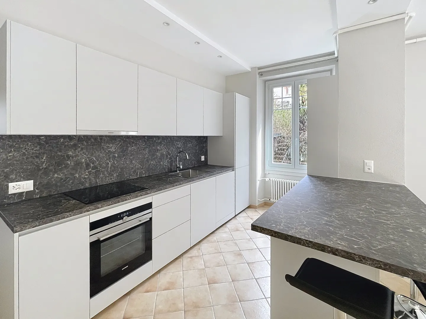 Apartment for rent - Photo 5 of 6