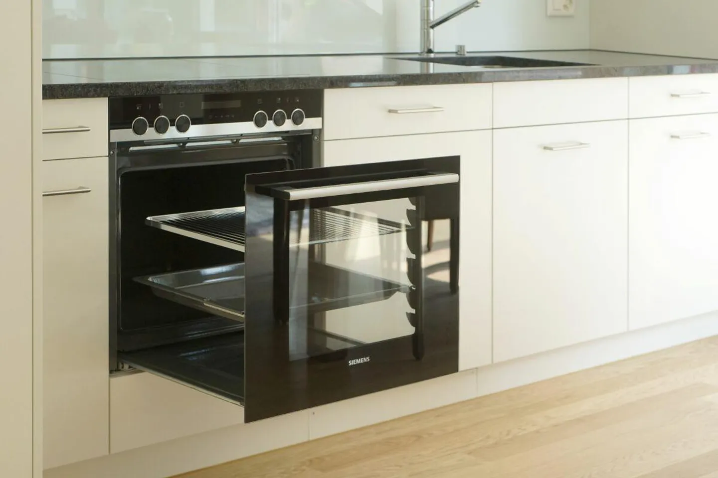 Belano Zuhause in Unterengstringen - Foto 3 di 9