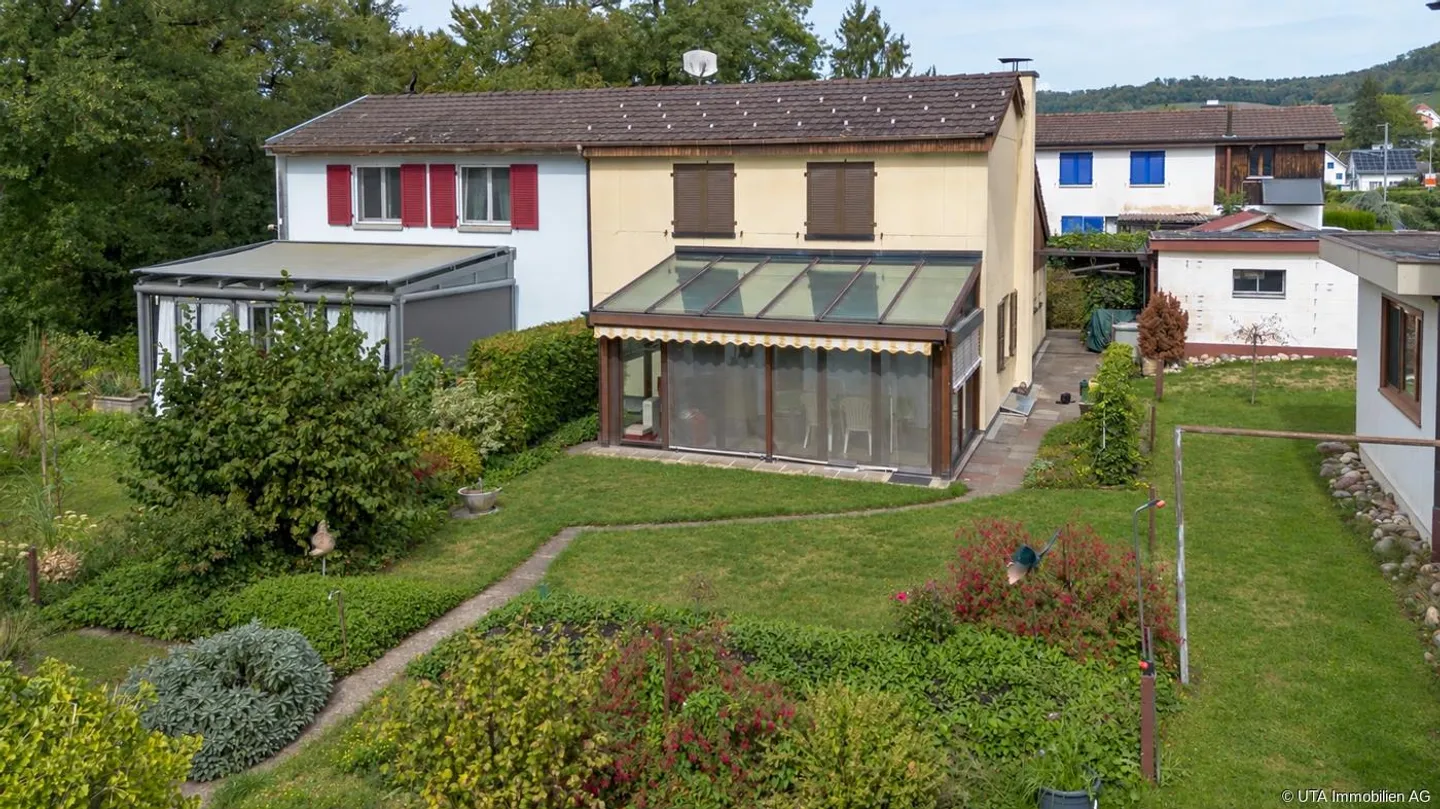 Single-family house with plenty of outdoor space, forest share, and potential for expansion - Photo 14 of 15