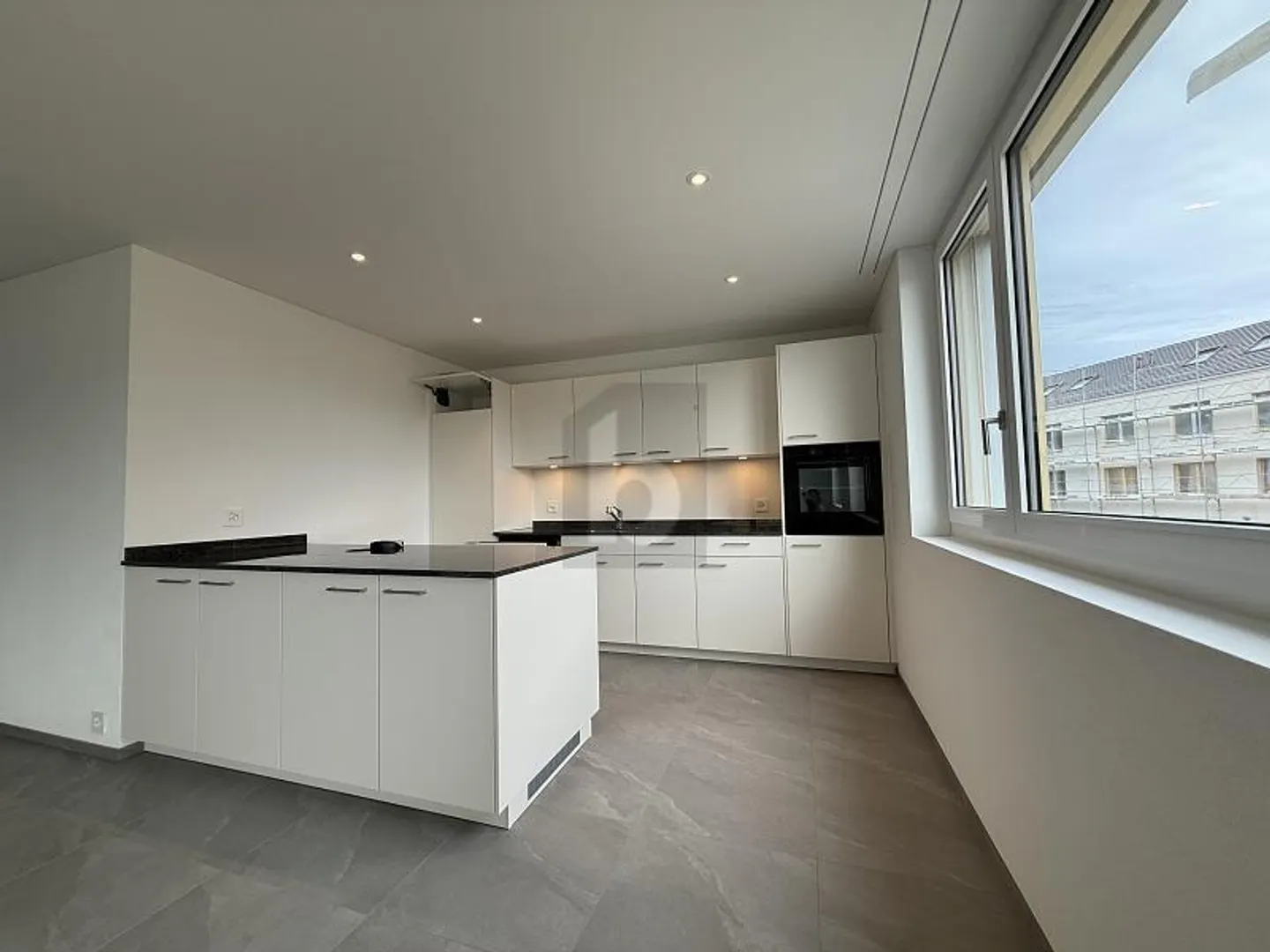 WHERE ROOM HEIGHT MEETS LIVING COMFORT - Photo 1 of 6