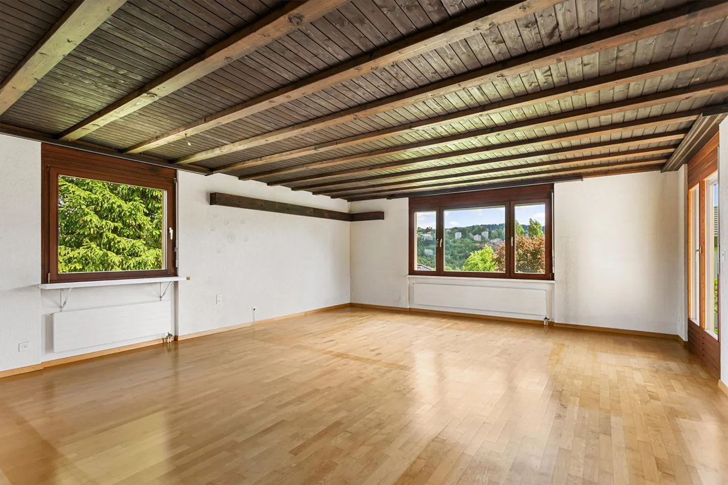 Casa familiare con giardino spazioso - Foto 4 di 9