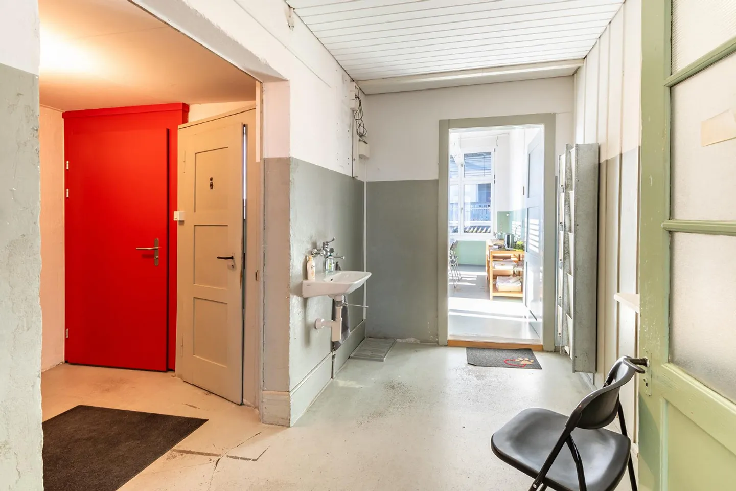 Propriété résidentielle et commerciale dans un emplacement central - Photo 9 sur 14