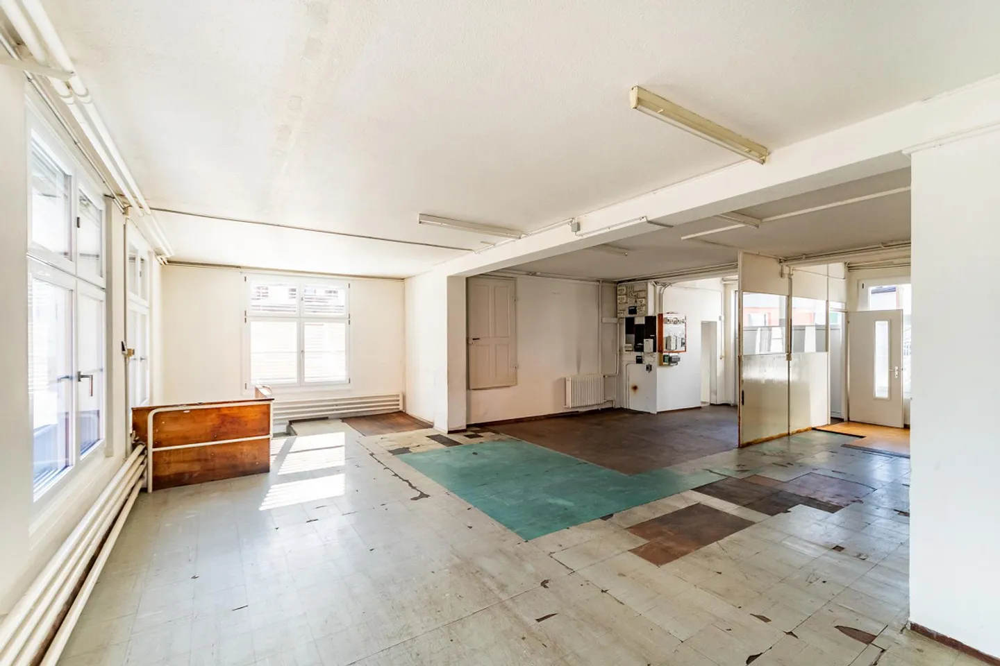 Propriété résidentielle et commerciale dans un emplacement central - Photo 11 sur 14