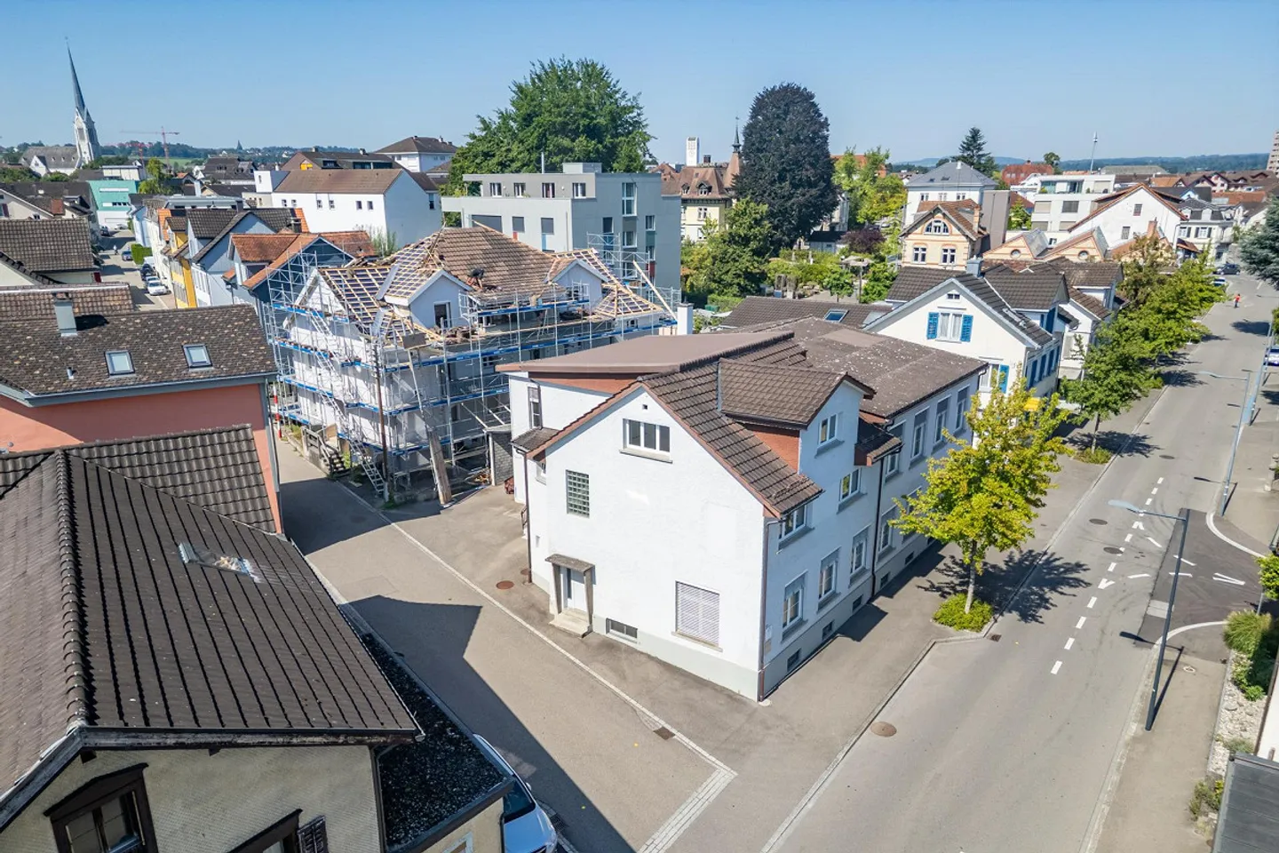 Propriété résidentielle et commerciale dans un emplacement central - Photo 12 sur 14
