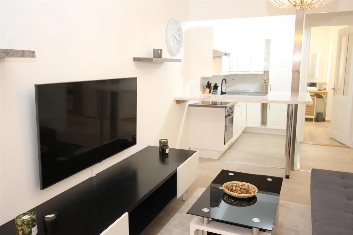 Appartement Charmant Près du Lac - Photo 2 sur 6