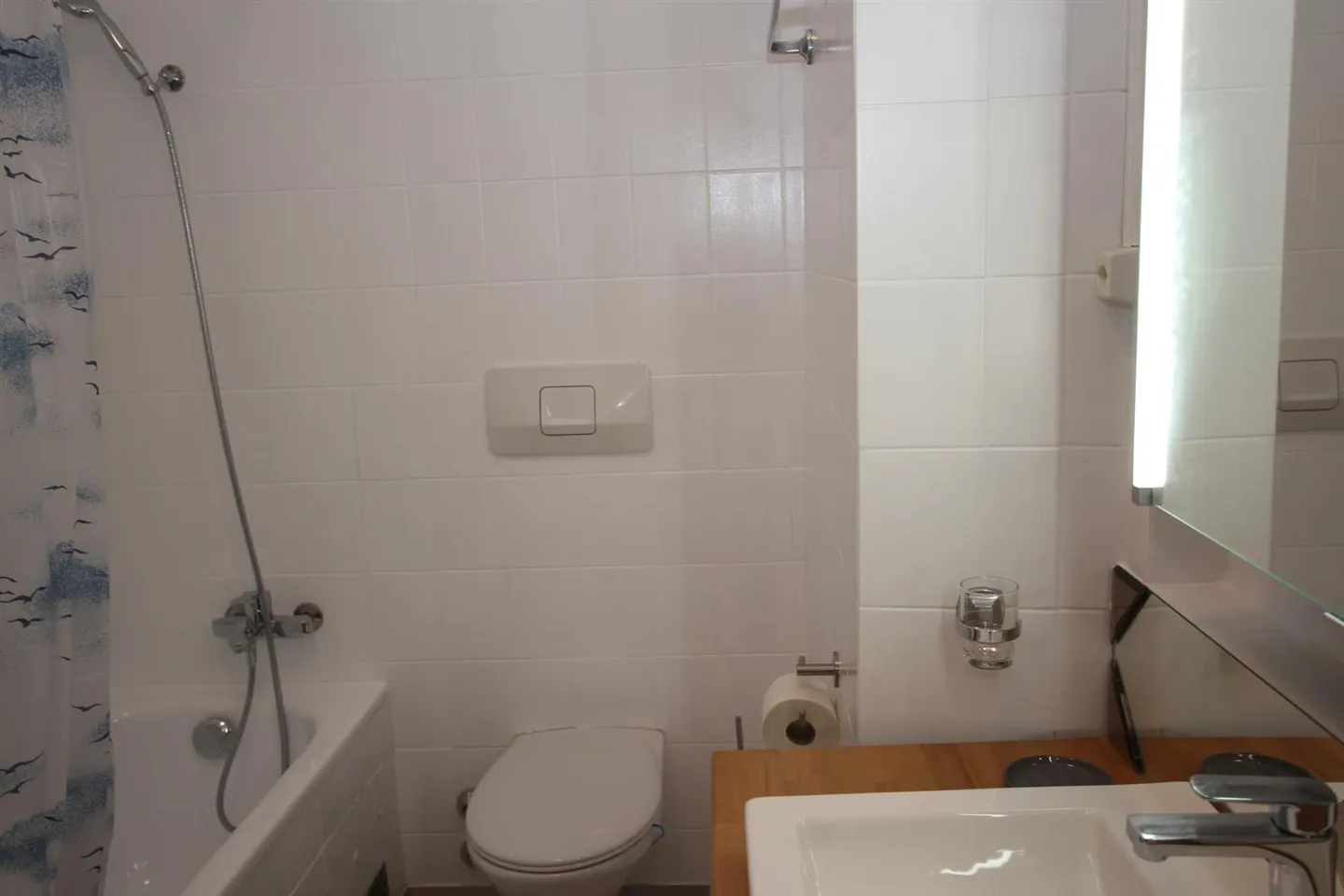 Appartement Charmant Près du Lac - Photo 4 sur 6