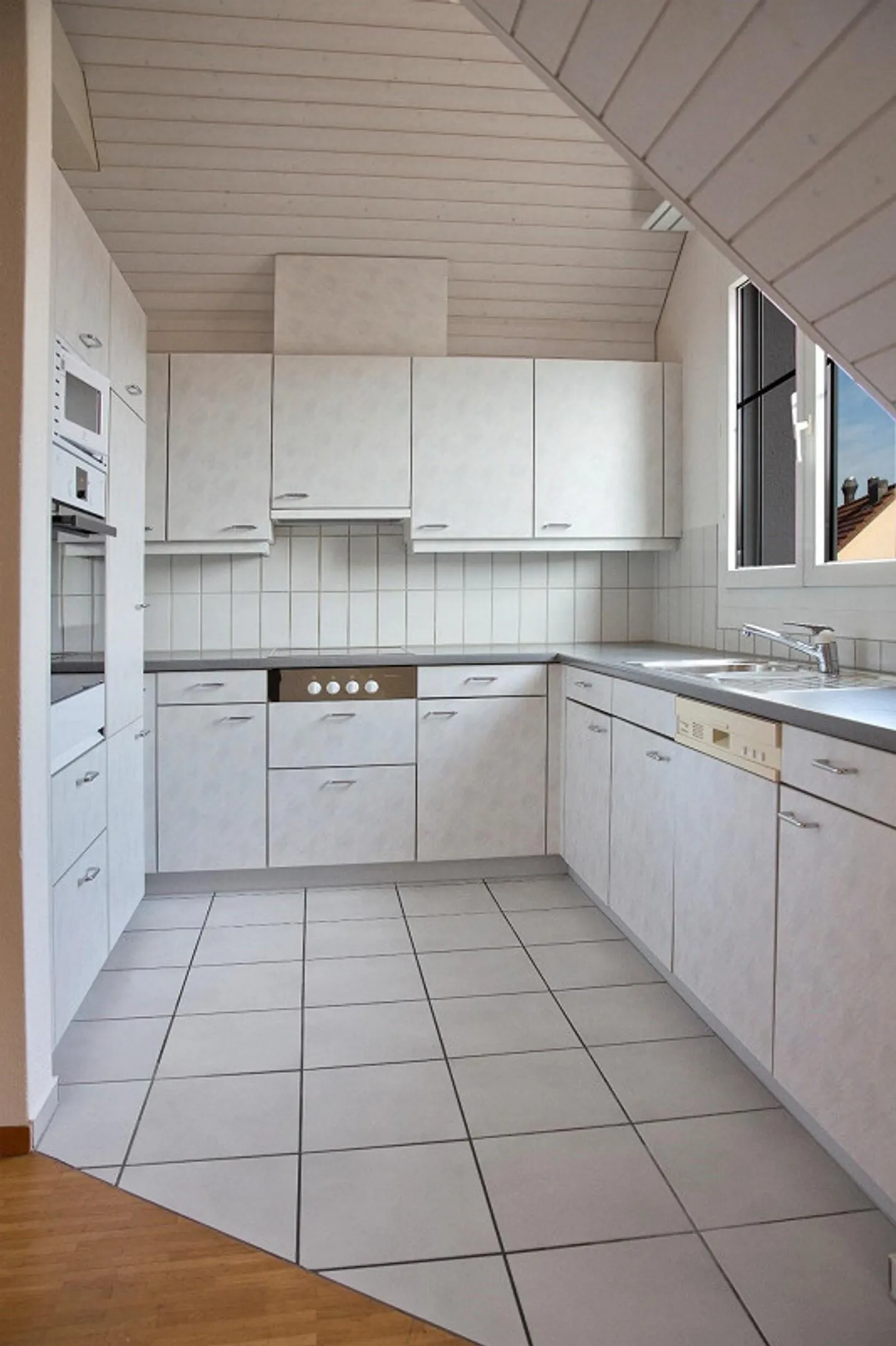 Charmante 2.5-Zimmer Wohnung - Foto 2 von 6