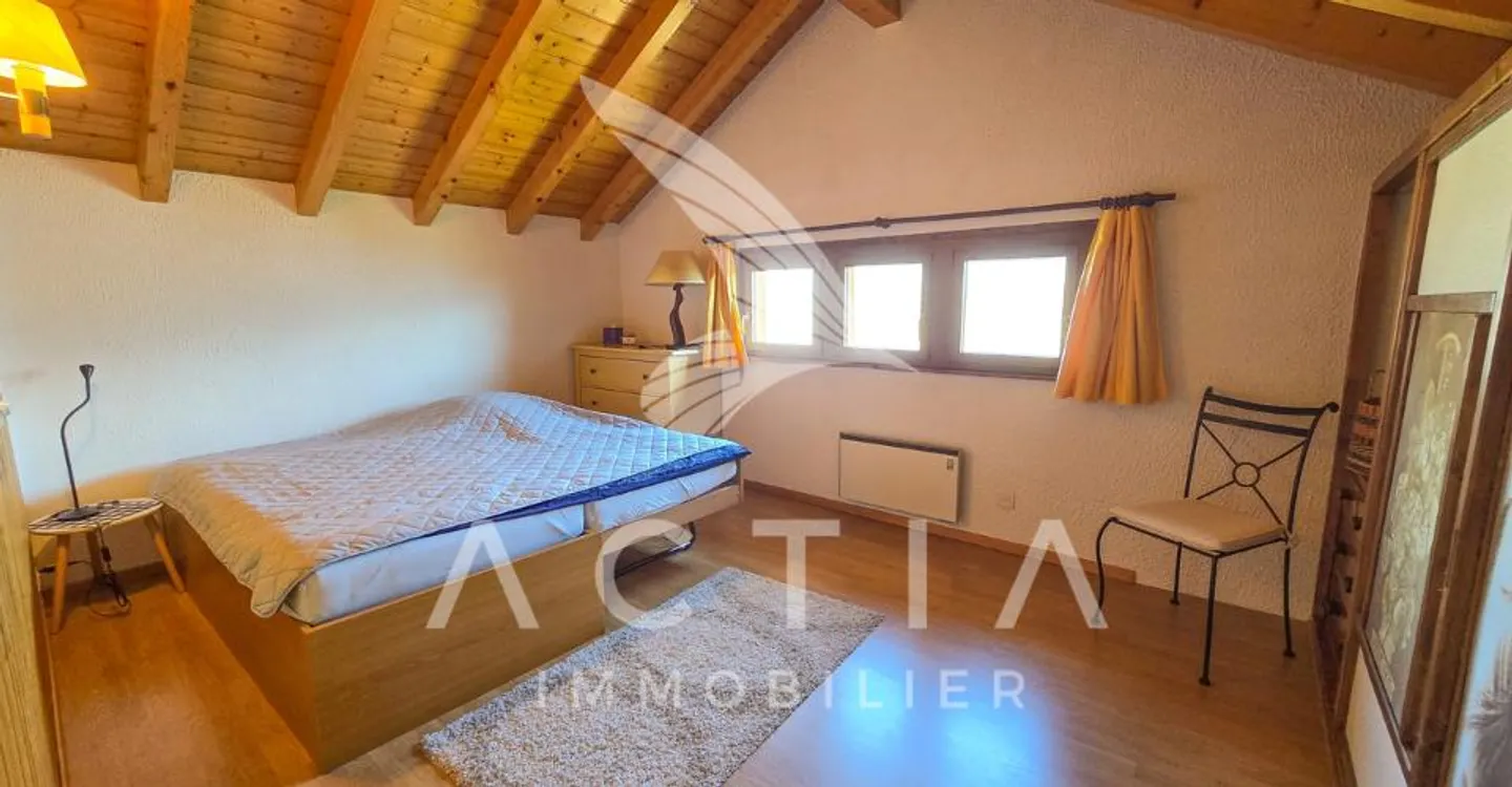 Haus auf 3.613 m2 Grundstück mit hohem Wertsteigerungspotenzial - Foto 7 von 10
