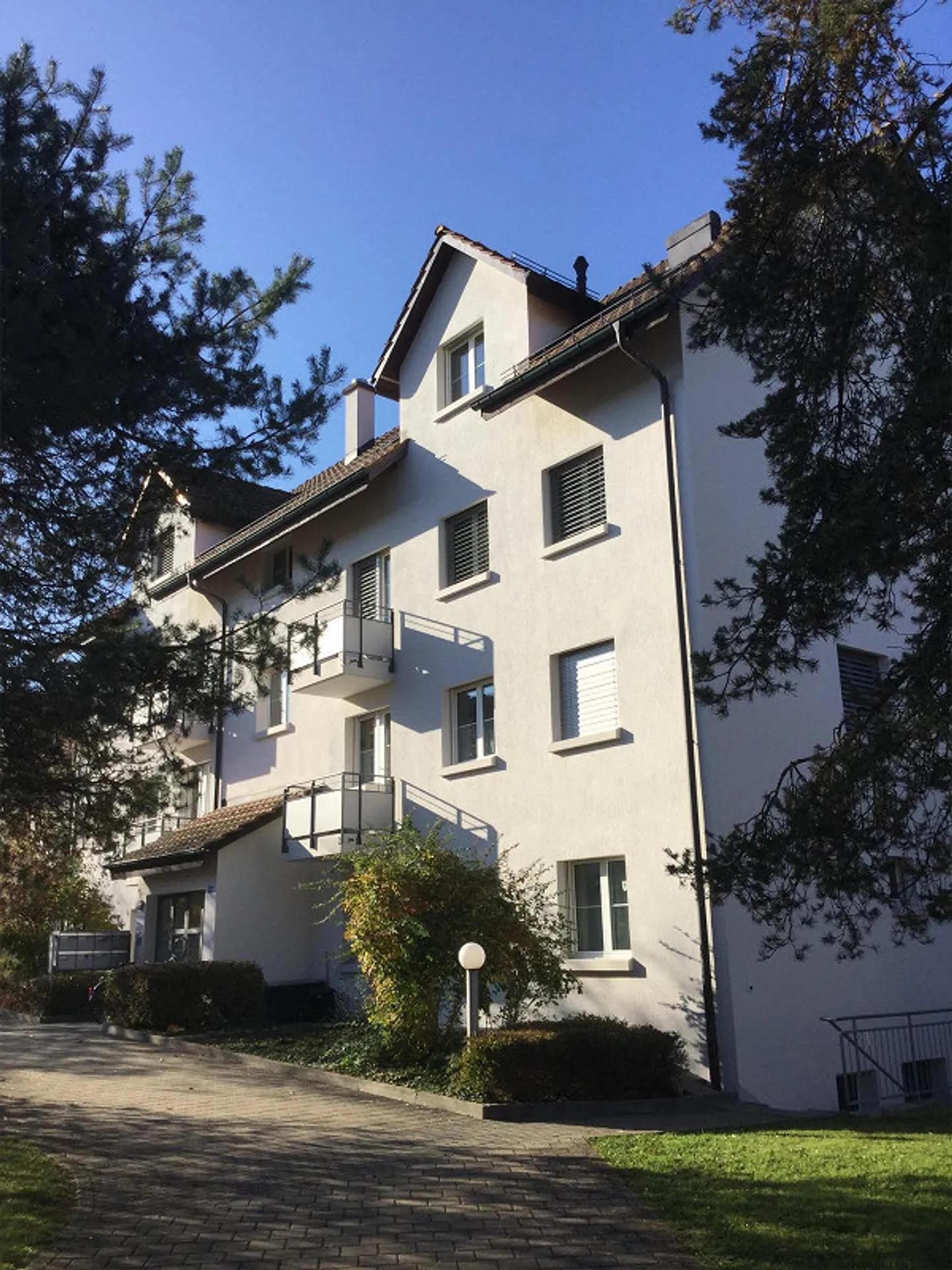 Charmante 2.5-Zimmer Wohnung - Foto 1 von 6