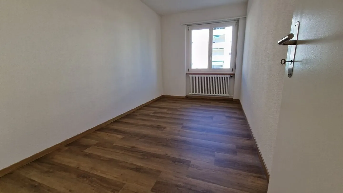 3.5 Room Apartment - Photo 5 of 8