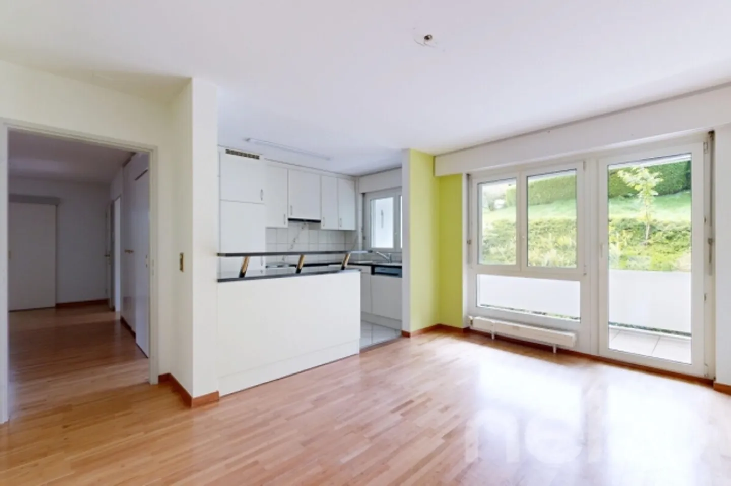 5.5-room apartment in Wädenswil with a view, hobby room, and garage - Photo 3 of 11