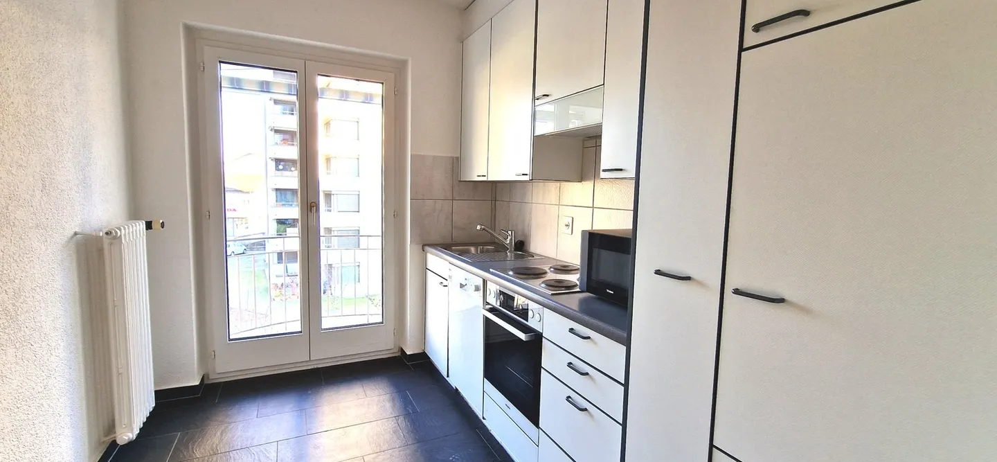 Modern furnished room in the heart of Basel - Photo 2 of 3