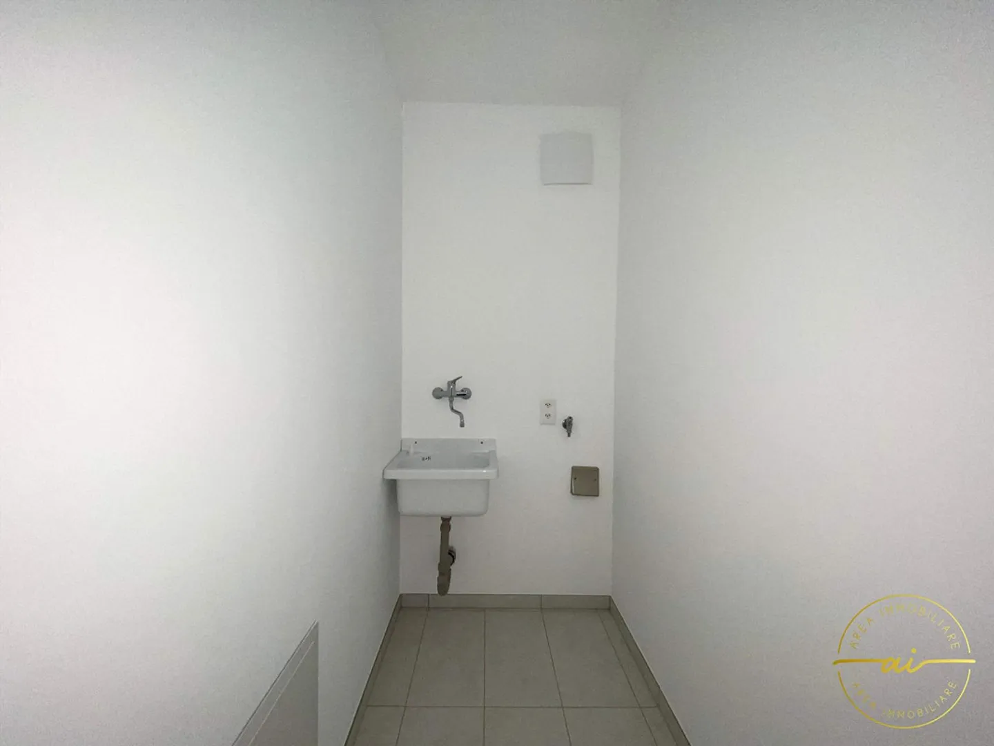 Appartamento moderno con terrazza - Foto 11 di 12