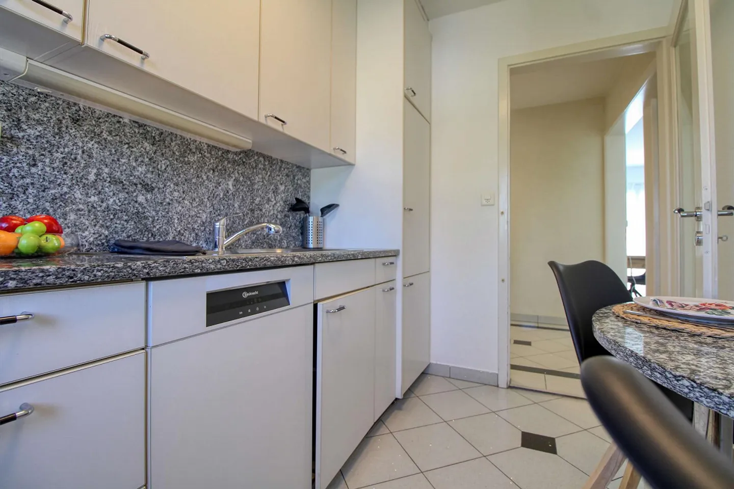 Gemütliches Coliving-Apartment in Zürich - Foto 10 von 14