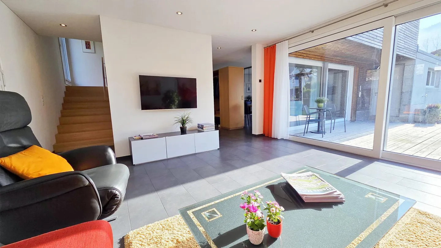 Charmantes Freistehendes Einfamilienhaus - Foto 7 von 17