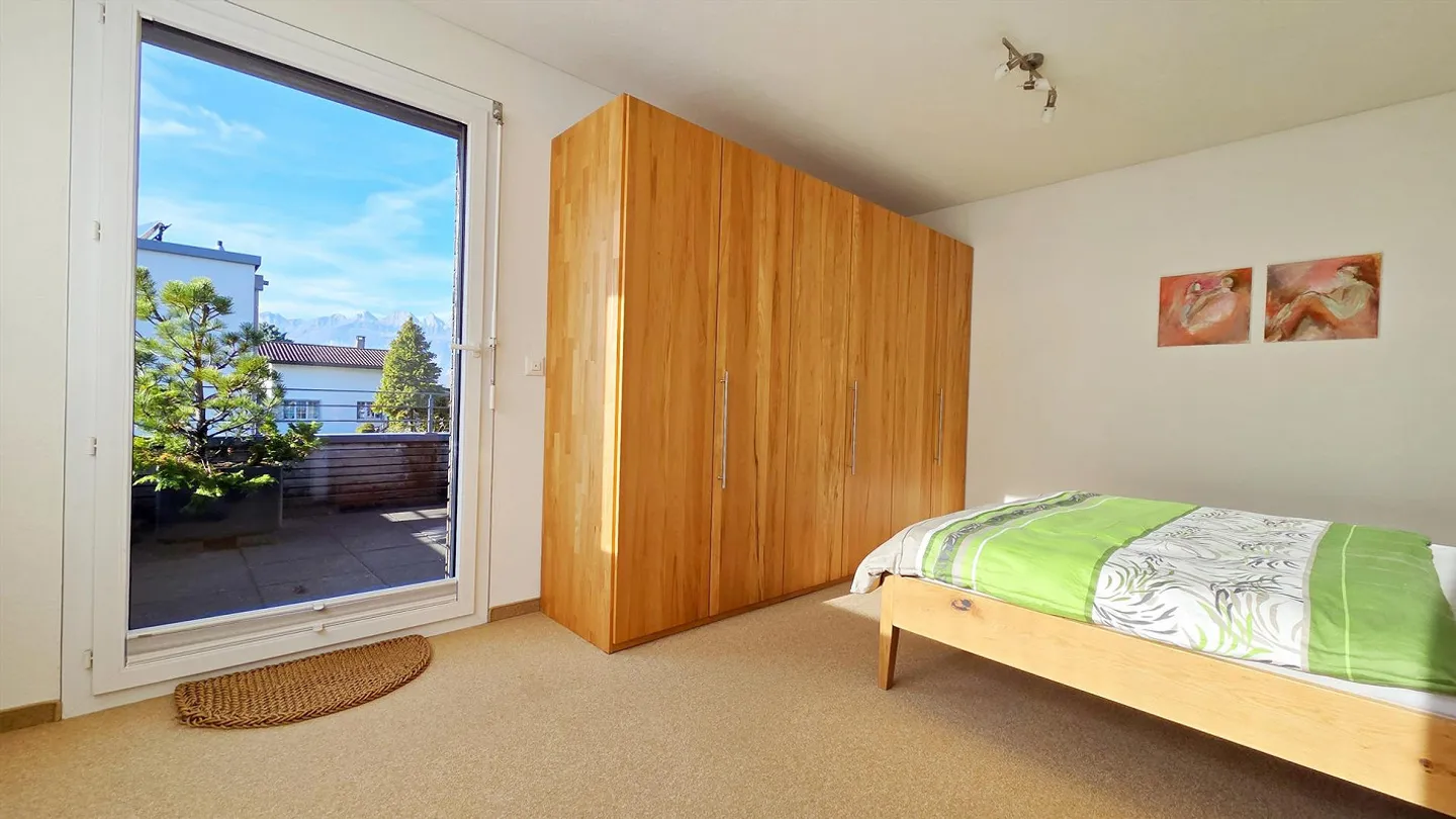 Charmantes Freistehendes Einfamilienhaus - Foto 11 von 17