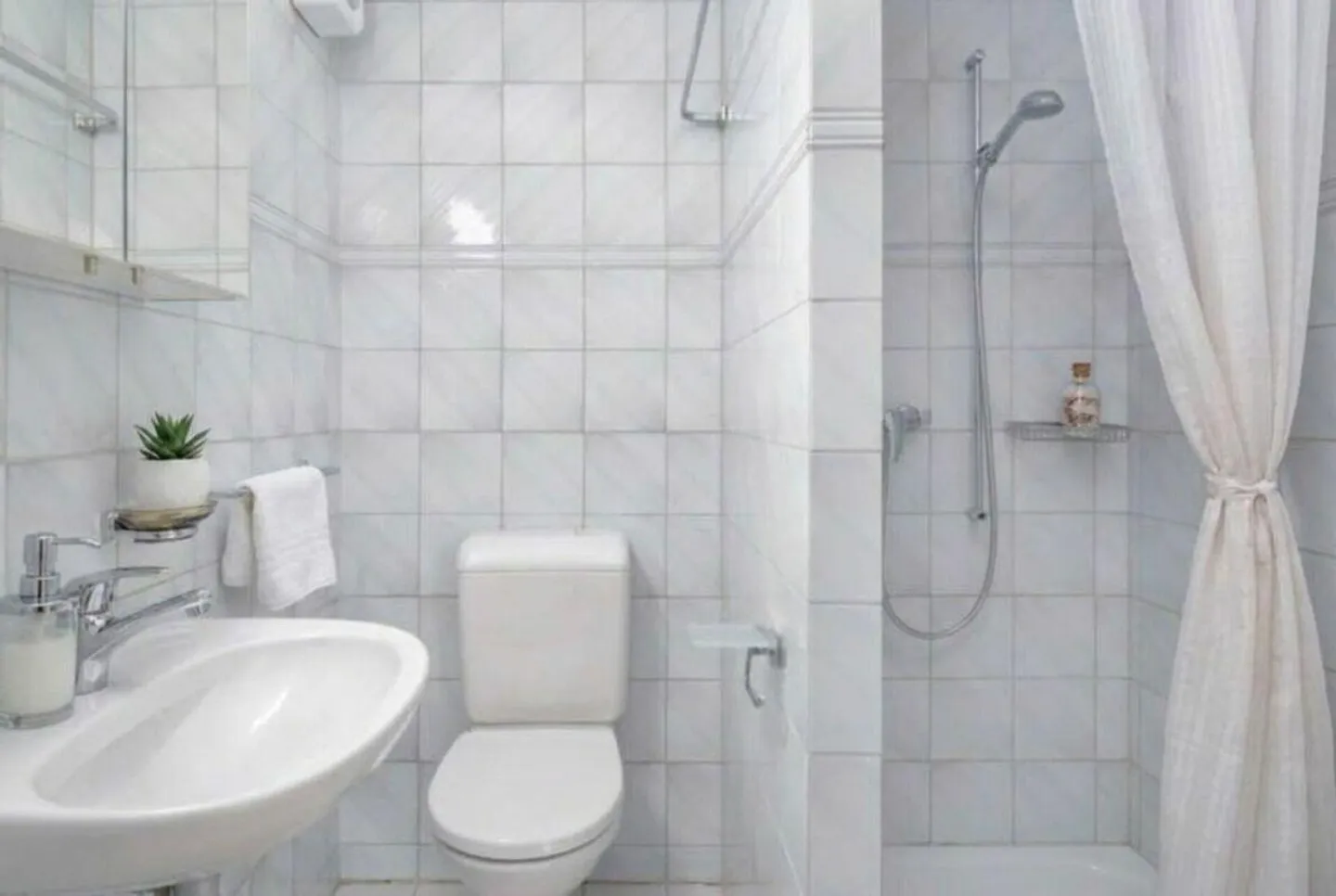 Geräumige Wohnung mit Balkon - Foto 11 von 14