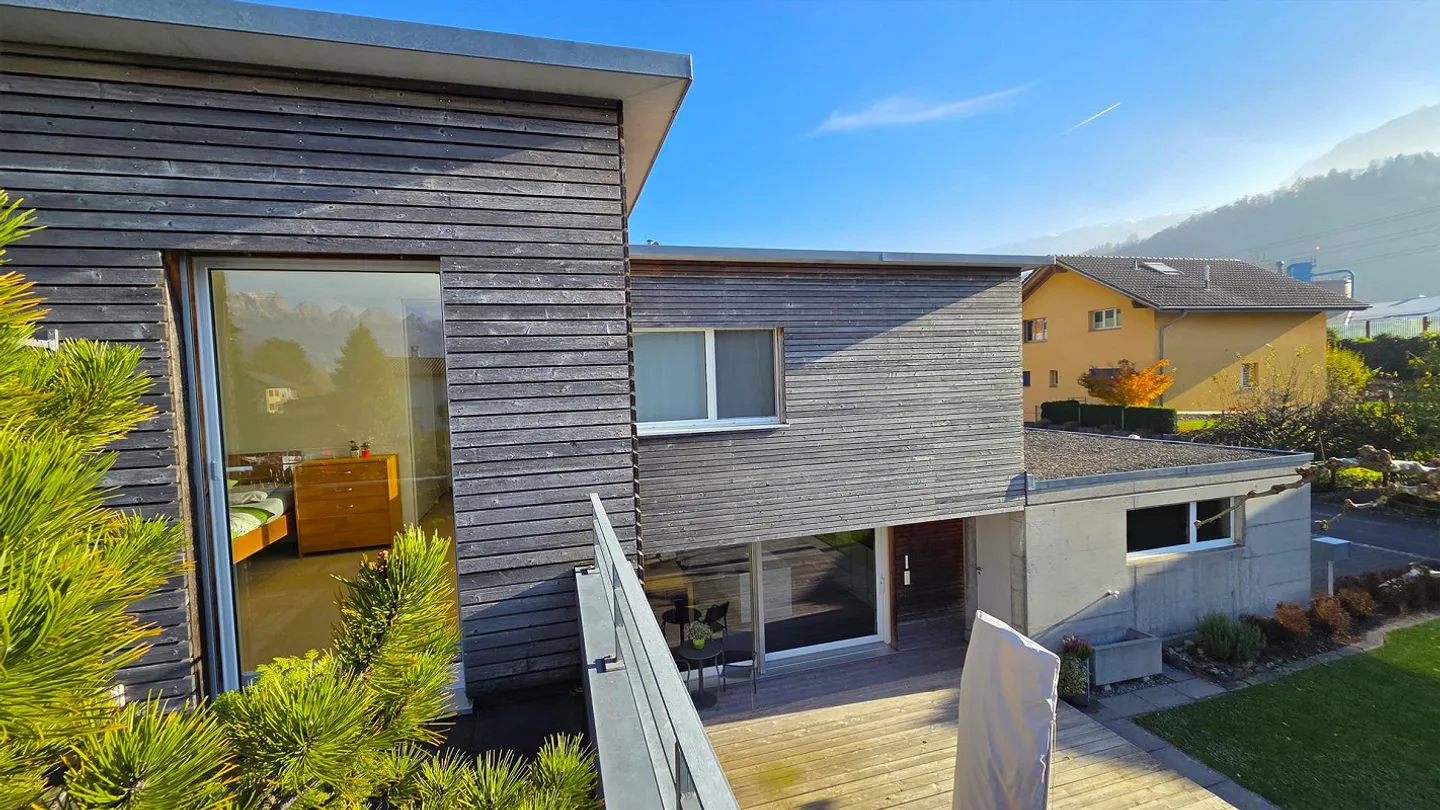 Charmantes Freistehendes Einfamilienhaus - Foto 14 von 17