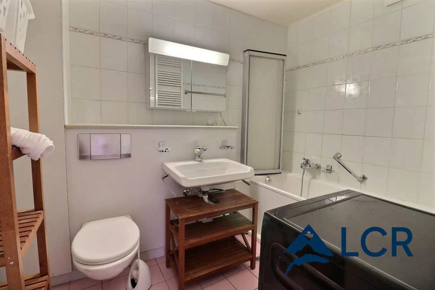 Bell'appartamento arredato di 3,5 locali nel centro di Losanna / 2 camere da letto / 1 bagno / 1 balcone - Foto 6 di 12