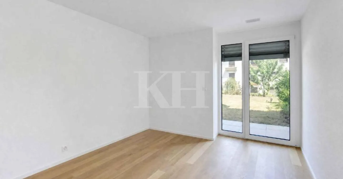 Ampio appartamento di 3,5 stanze con due spazi esterni. - Foto 4 di 6