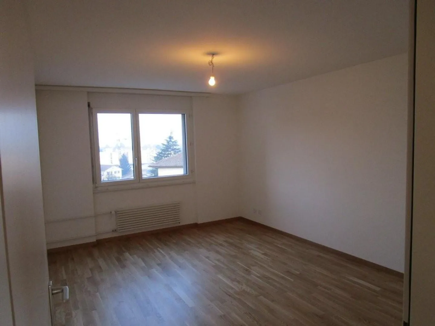 Appartement moderne au sein d'un quartier vivant - Photo 9 sur 11