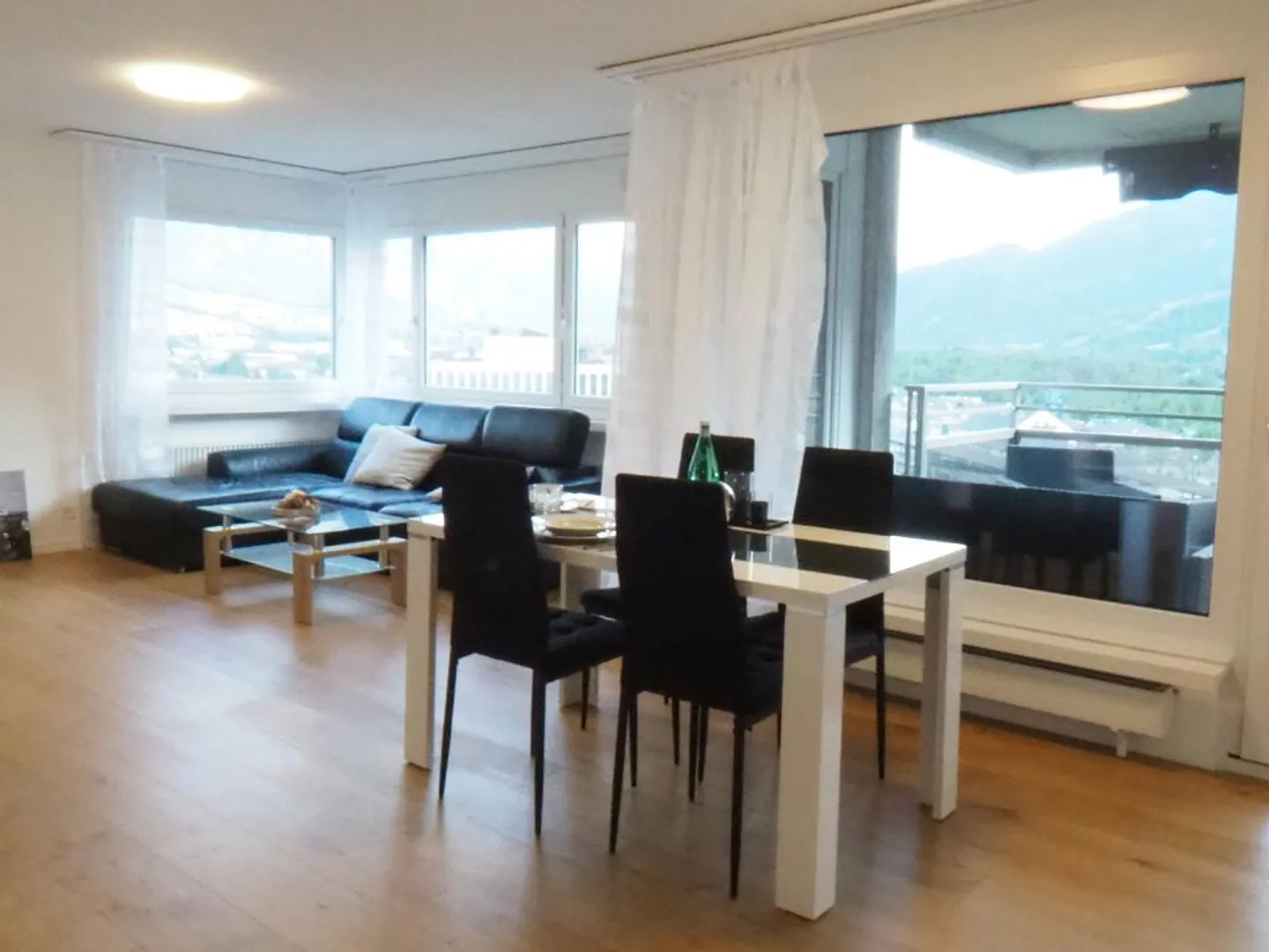 2.5 Room Apartment - Photo 1 of 5