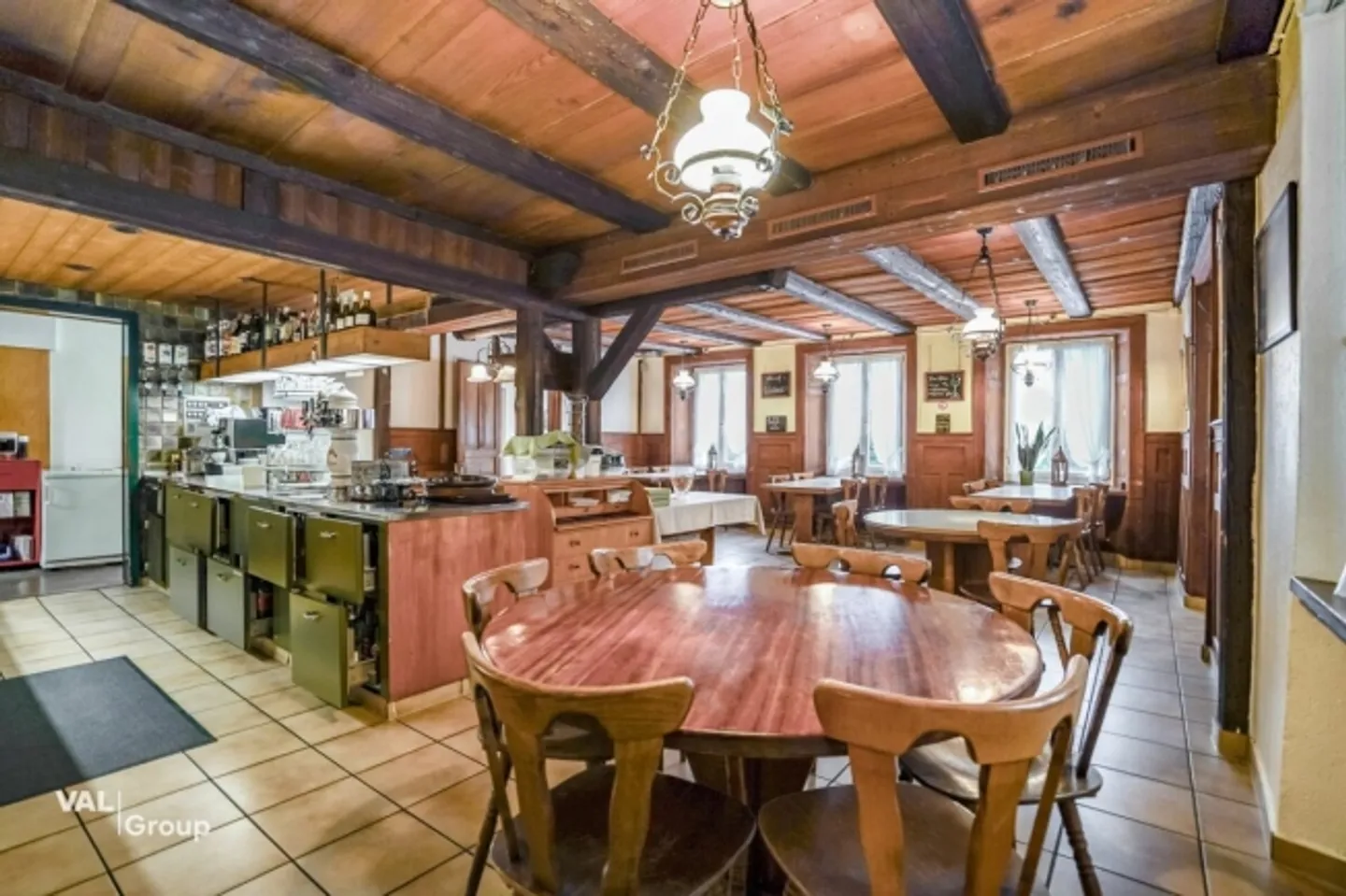 Ristorante tradizionale con sostanza e potenziale di sviluppo - pronto per operare - Foto 2 di 7