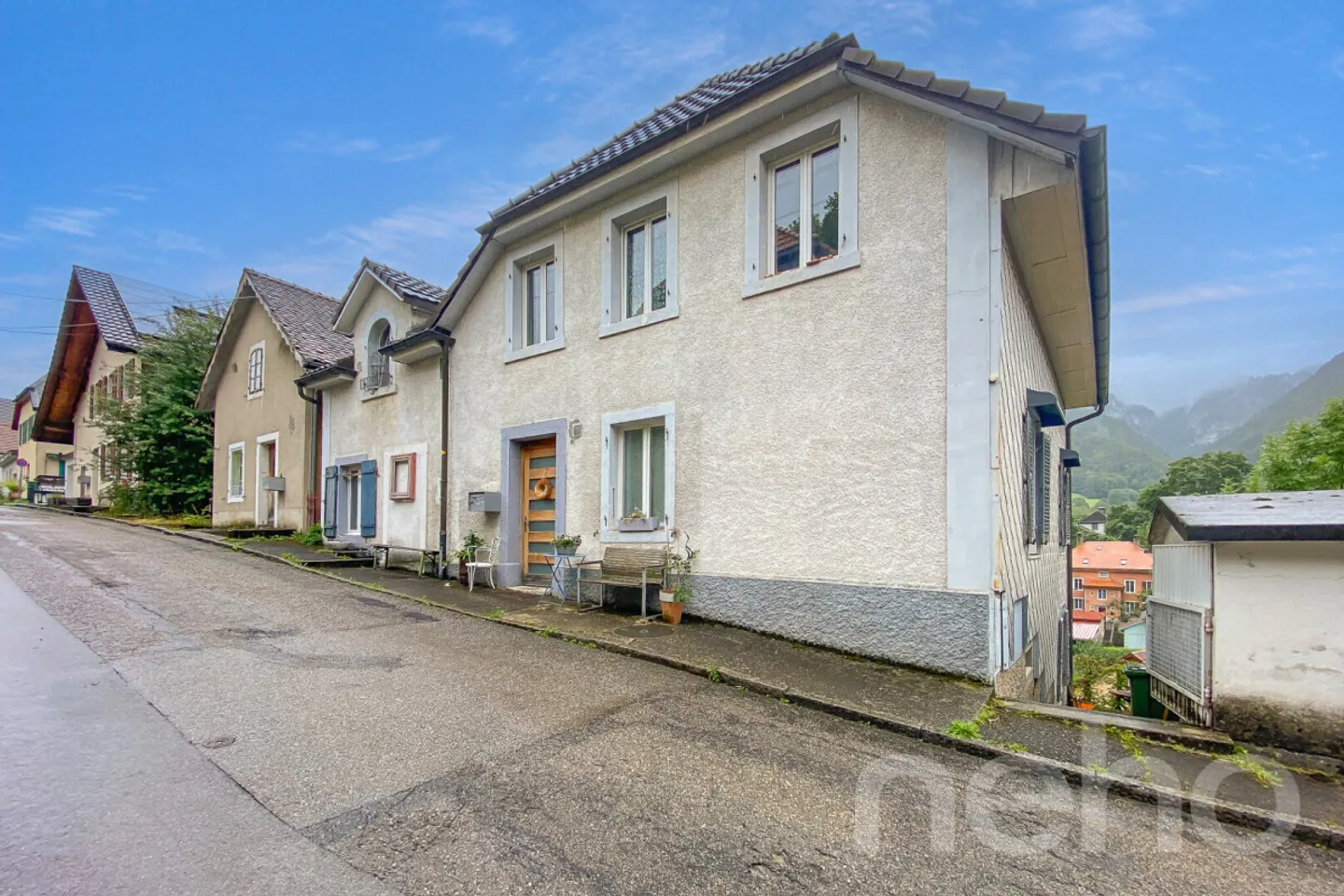 Großes Haus des 19. Jahrhunderts mit Panoramablick auf den Chasseral - Photo 7 sur 12