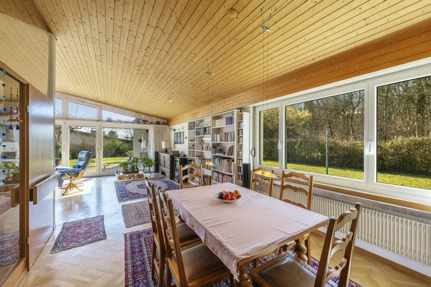 Casa unifamiliare da sogno in una zona molto popolare e connessa alla natura - Foto 12 di 30