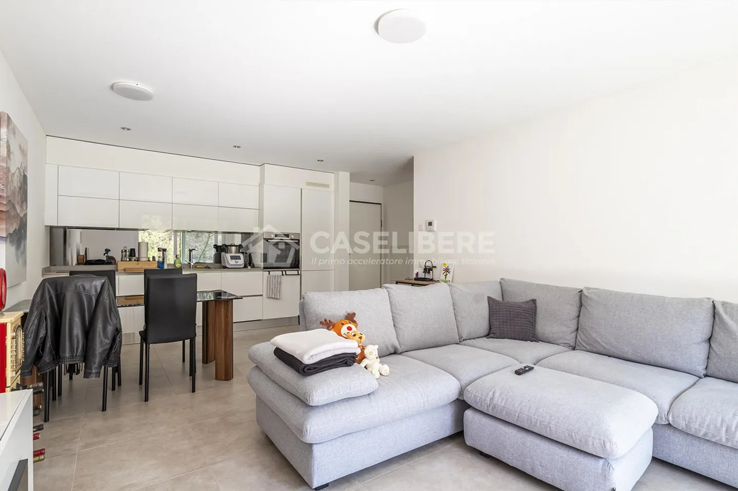 MODERN 2.5 ROOMS WITH GARDEN IN CURIO - Photo 6 of 10