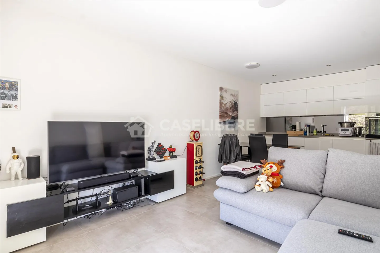 MODERN 2.5 ROOMS WITH GARDEN IN CURIO - Photo 7 of 10