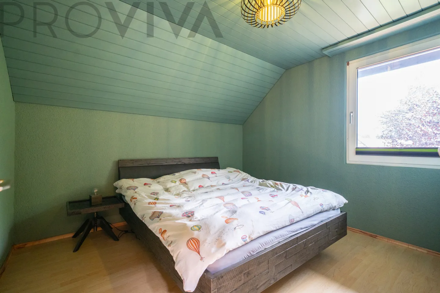 Casa unifamiliare luminosa in un quartiere tranquillo con molto spazio - Foto 10 di 13