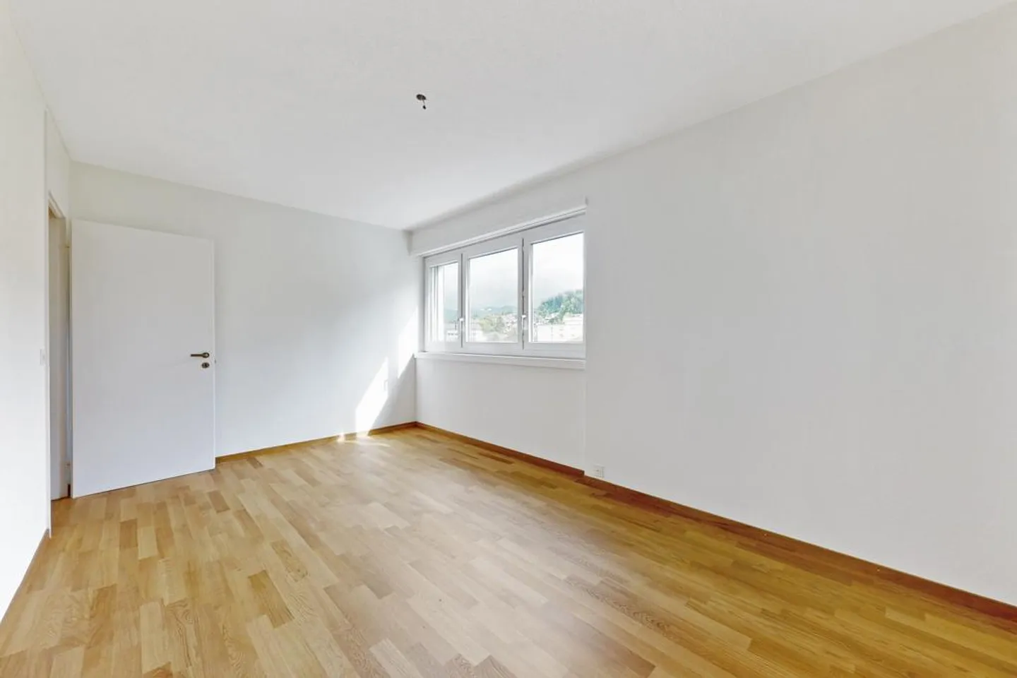 Appartamento 4.5 stanze - limitato fino al 31.03.2029 - Foto 3 di 7