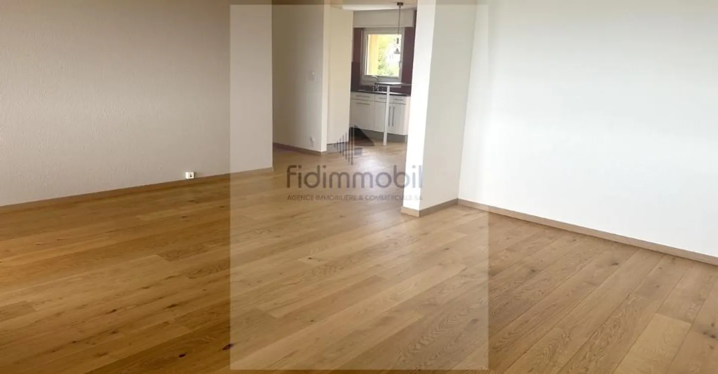 Appartement de 4 pièces avec 117 m² habitables à Saint-Blaise - Photo 4 sur 13