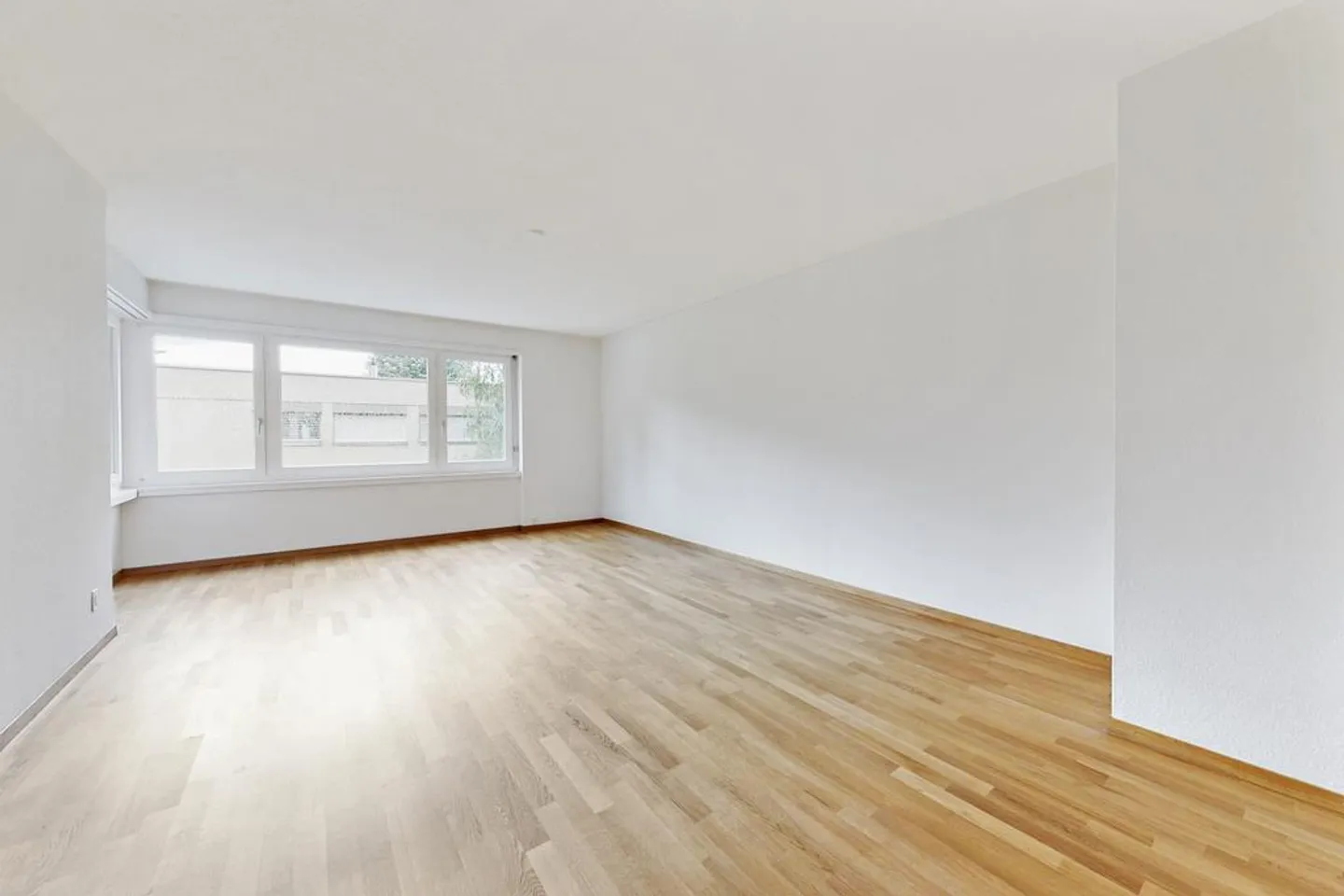 Appartamento 4.5 stanze - limitato fino al 31.03.2029 - Foto 2 di 7