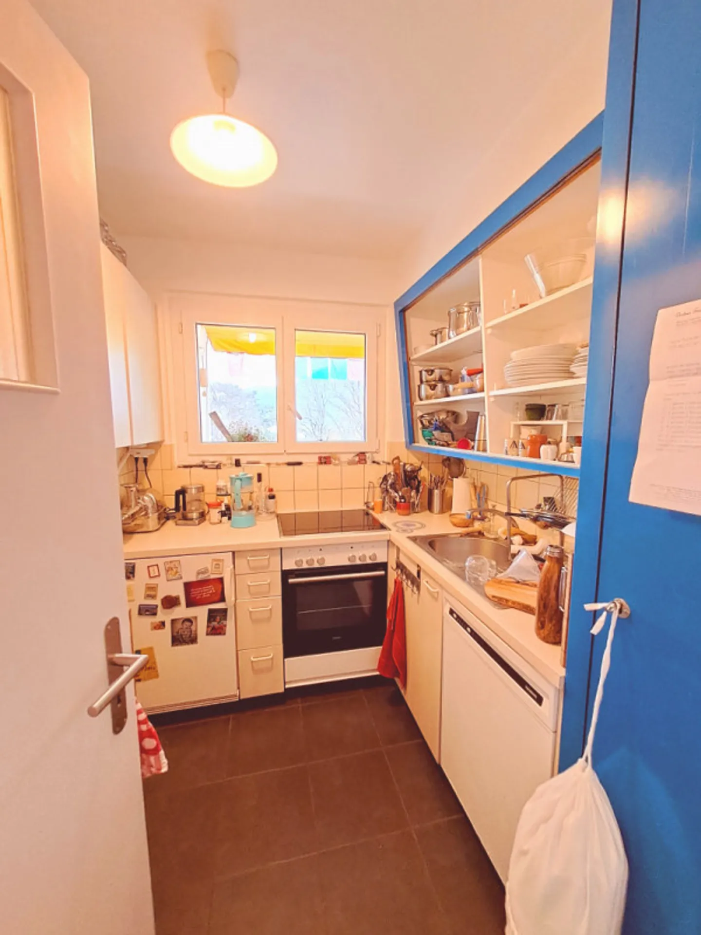 For rent: 3 rooms of approx. 61m2 in La Tour de Peilz with an unobstructed view of the lake - Photo 3 of 7